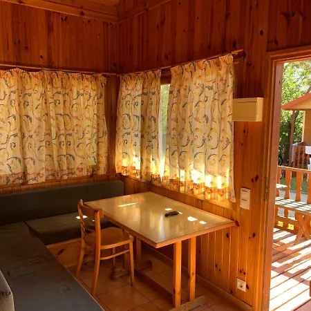 La Buganvilla Кемпінг