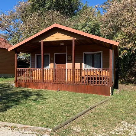 La Buganvilla אתר קמפינג 2*